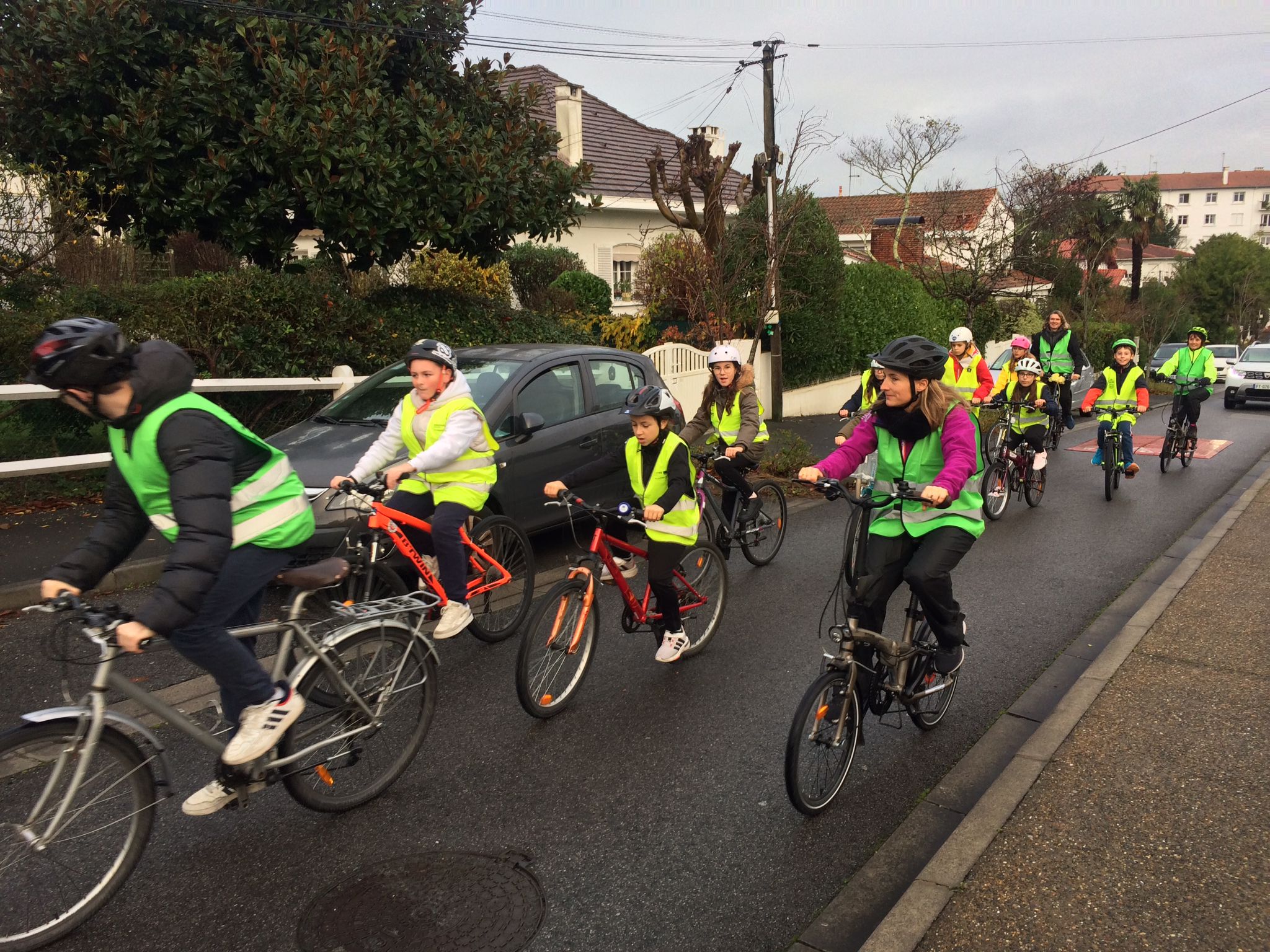 Circulation des collégiens à vélo en conditions réelles